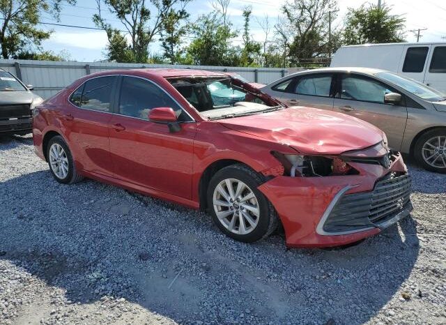 
								2024 Toyota Camry le full									