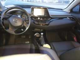 
										2022 Toyota C-hr full									