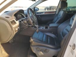 
										2014 Volkswagen Touareg full									
