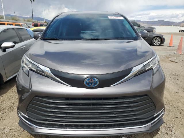 2023 Toyota Sienna
