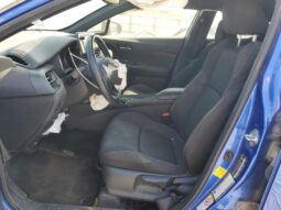
										2018 Toyota C-hr full									