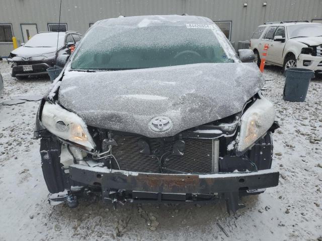 2013 Toyota Sienna xle