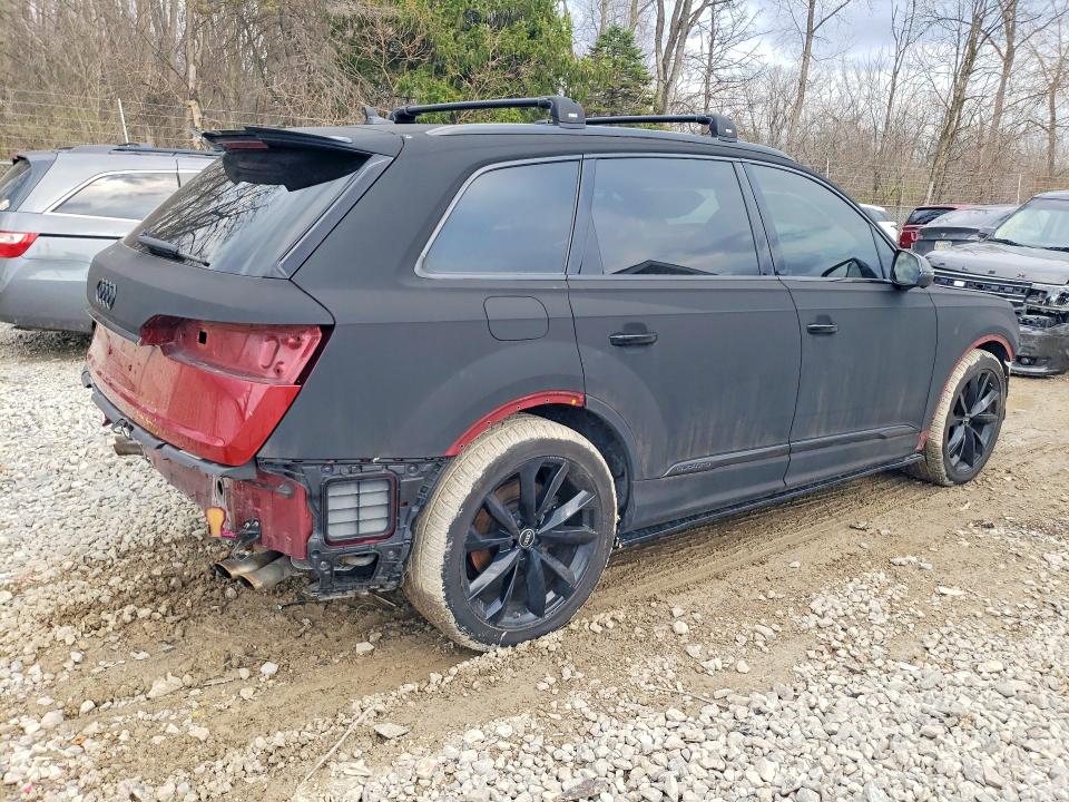 2022 Audi Sq7