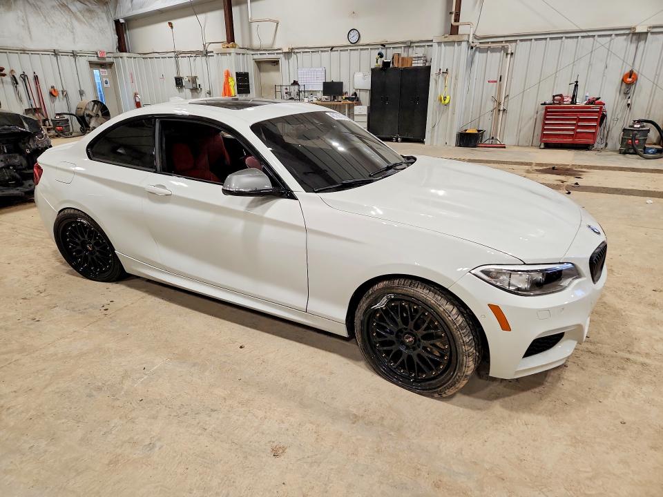 2017 BMW M2