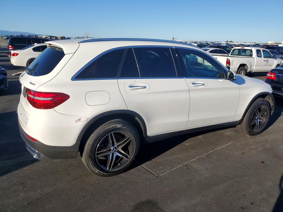 2017 Mercedes-benz Glc