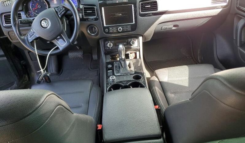 
								2014 Volkswagen Touareg full									