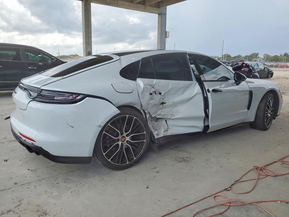 2023 Porsche Panamera