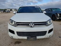 
										2013 Volkswagen Touareg full									