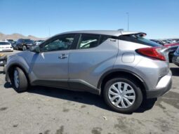 
										2019 Toyota C-hr full									