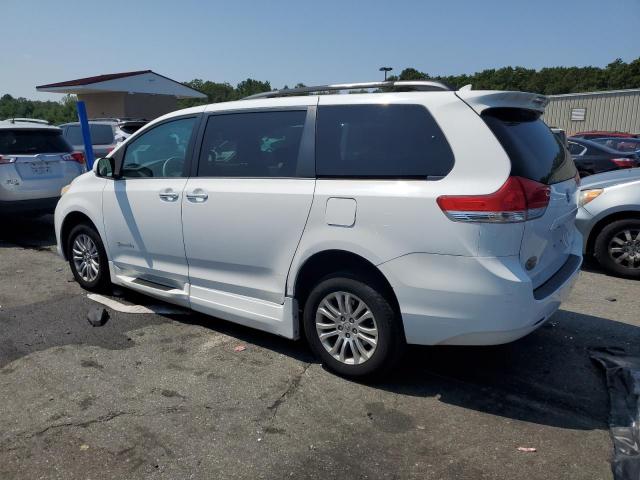 2012 Toyota Sienna