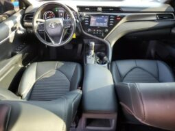 
										2020 Toyota Camry se full									