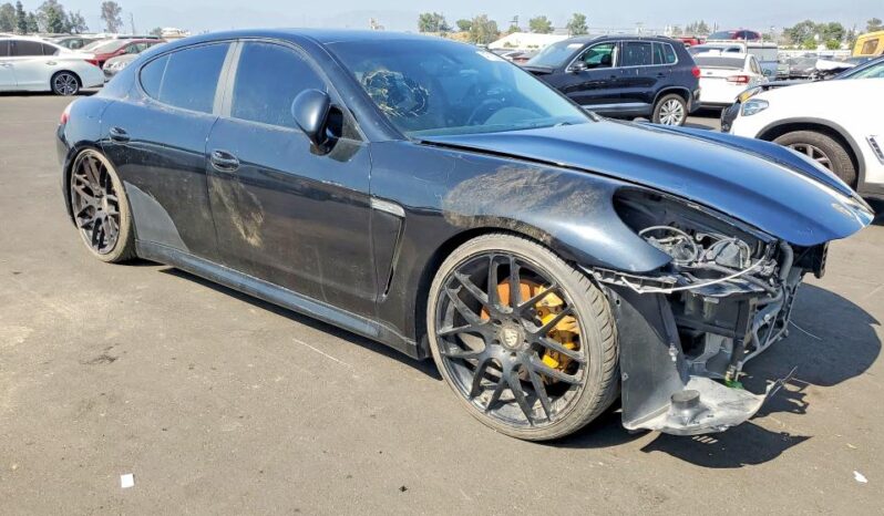 
								2011 Porsche Panamera full									