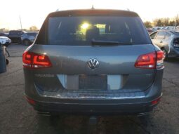 
										2013 Volkswagen Touareg full									