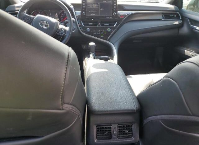 
								2022 Toyota Camry full									