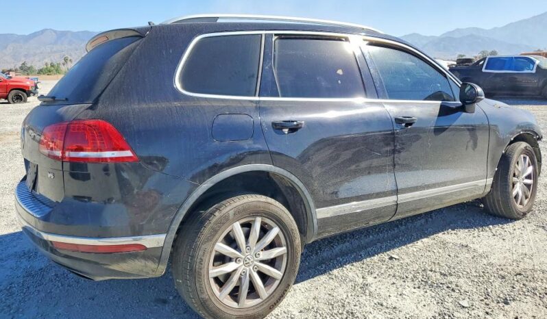 
								2015 Volkswagen Touareg full									