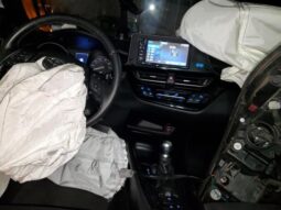 
										2018 Toyota C-hr full									