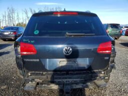 
										2016 Volkswagen Touareg full									