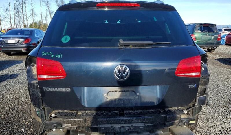 
								2016 Volkswagen Touareg full									