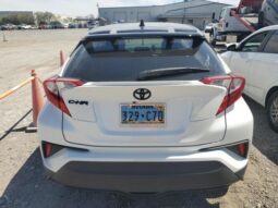 
										2021 Toyota C-hr full									