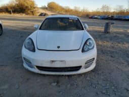 
										2011 Porsche Panamera full									