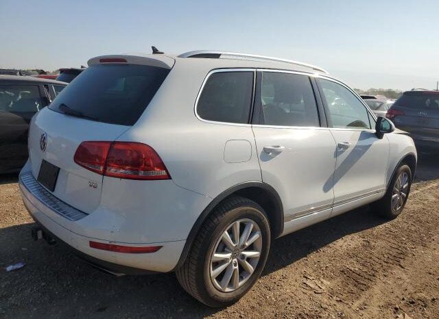 
								2014 Volkswagen Touareg v6 full									