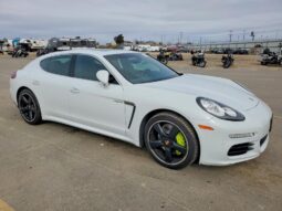 
										2016 Porsche Panamera full									