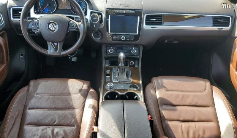 
								2014 Volkswagen Touareg full									