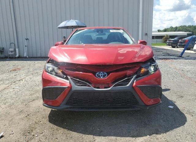 
								2021 Toyota Camry se full									