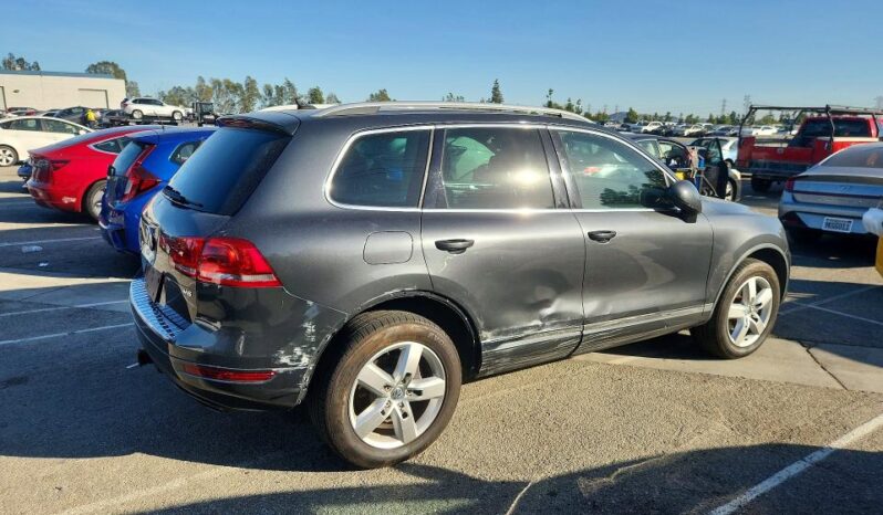 
								2013 Volkswagen Touareg full									
