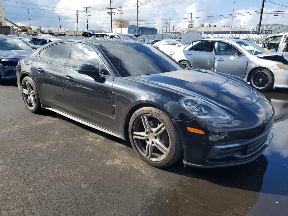 2018 Porsche Panamera