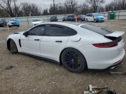 
										2018 Porsche Panamera full									