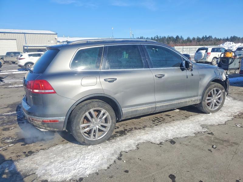 2016 Volkswagen Touareg