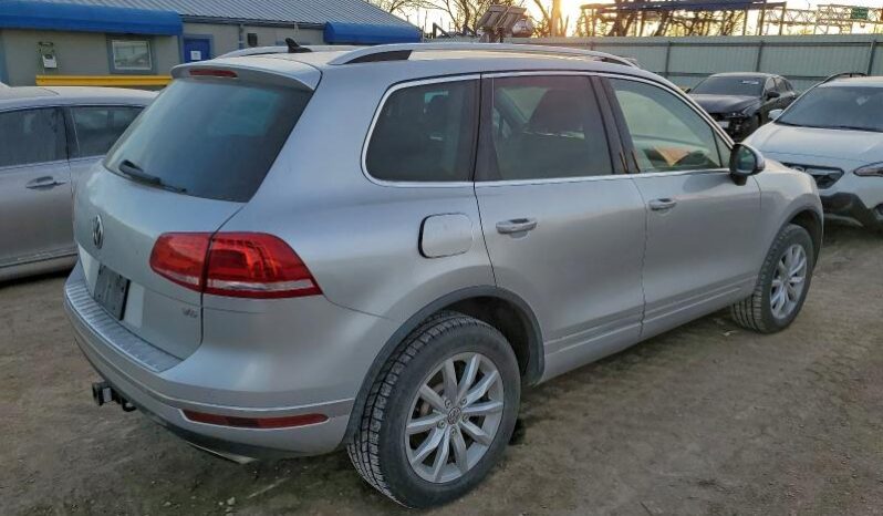 
								2016 Volkswagen Touareg full									