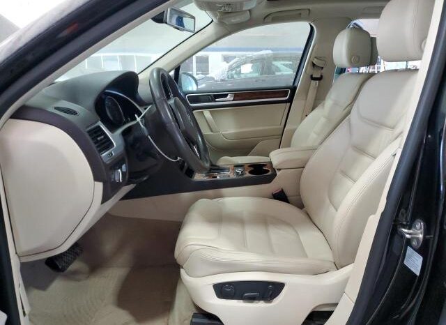 
								2014 Volkswagen Touareg full									