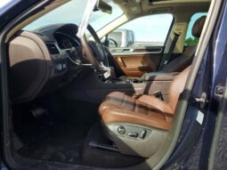 
										2014 Volkswagen Touareg full									