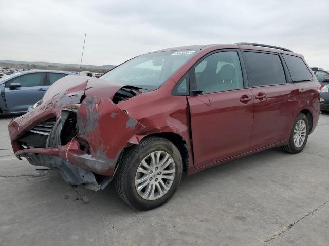 2013 Toyota Sienna xle