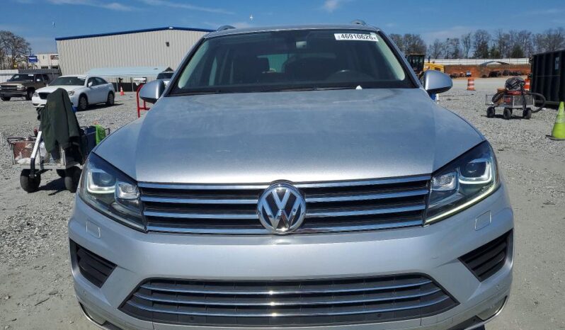 
								2016 Volkswagen Touareg full									