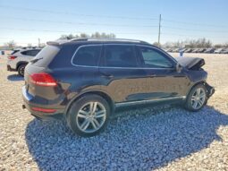 
										2012 Volkswagen Touareg full									