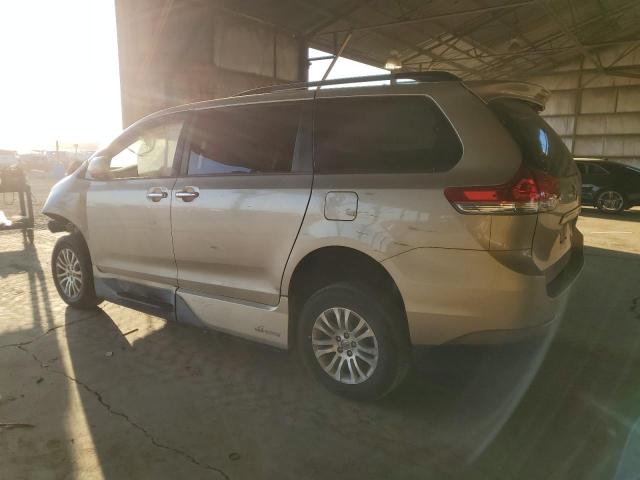 2014 Toyota Sienna xle