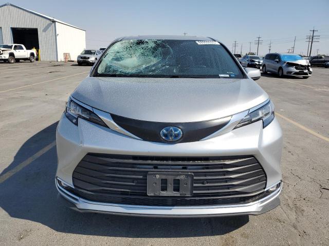 2023 Toyota Sienna