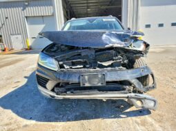 
										2016 Volkswagen Touareg full									