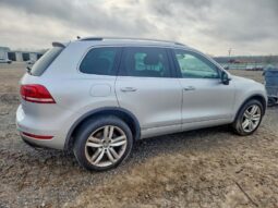 
										2014 Volkswagen Touareg full									