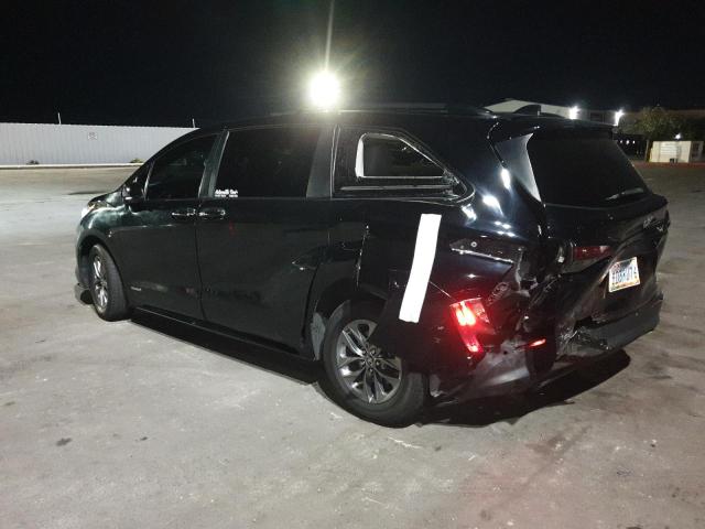 2021 Toyota Sienna xle