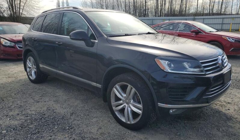 
								2015 Volkswagen Touareg full									