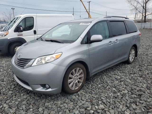 2013 Toyota Sienna xle