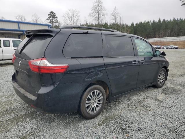 2020 Toyota Sienna xle
