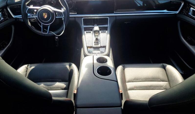 
								2017 Porsche Panamera full									
