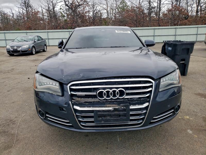 2013 Audi A8 quattro