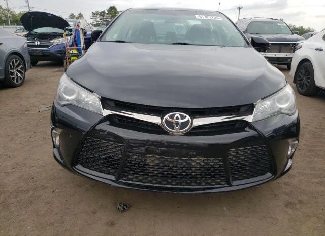 
								2016 Toyota Camry le full									
