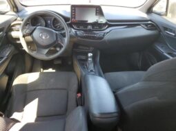 
										2019 Toyota C-hr full									